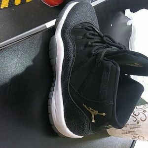 Jordan 11s Black Heiress
